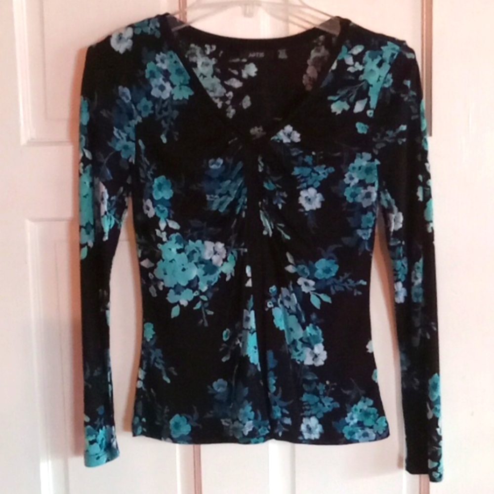 Apt. 9 Blue and Black Long Sleeve Knit Top with V Neck, Size PXS